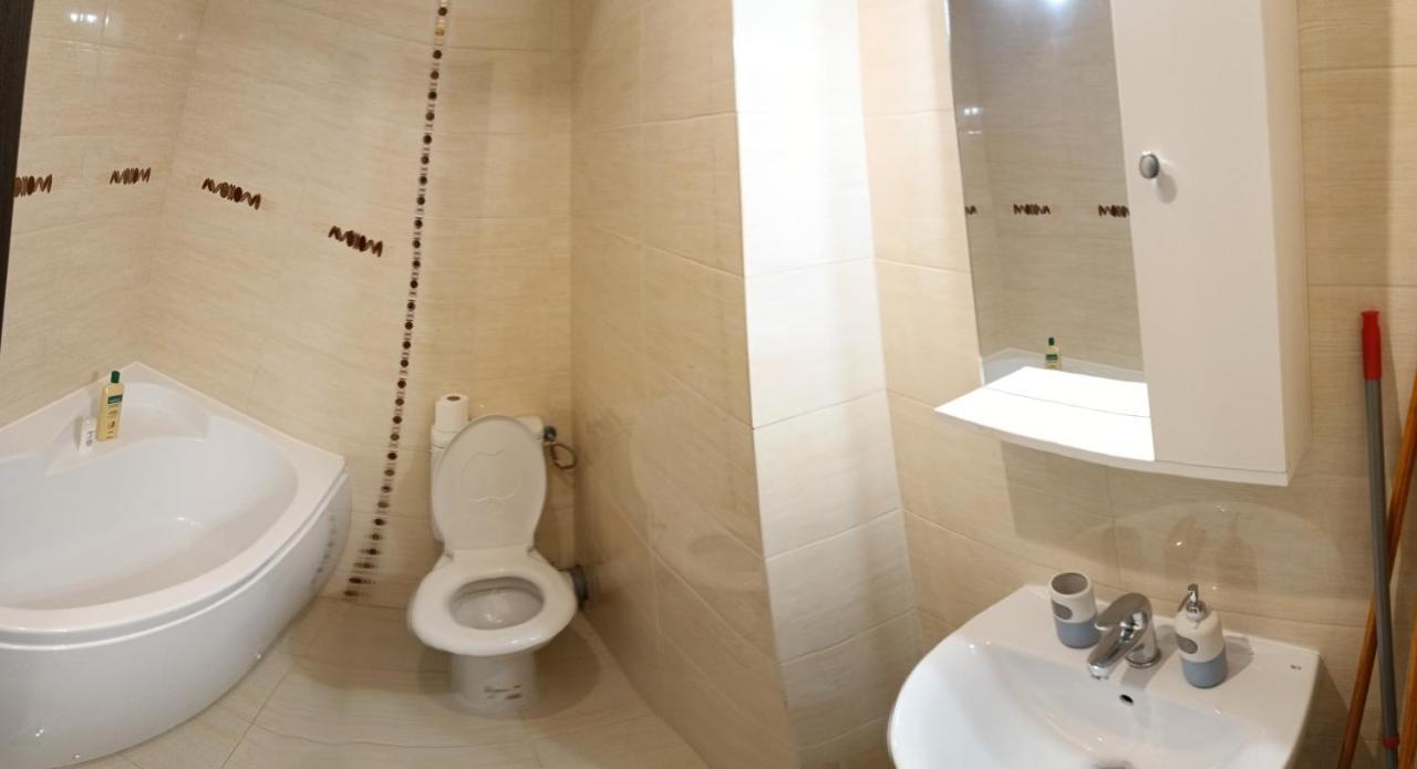 Roşu The Unique'S Apartment IV מראה חיצוני תמונה
